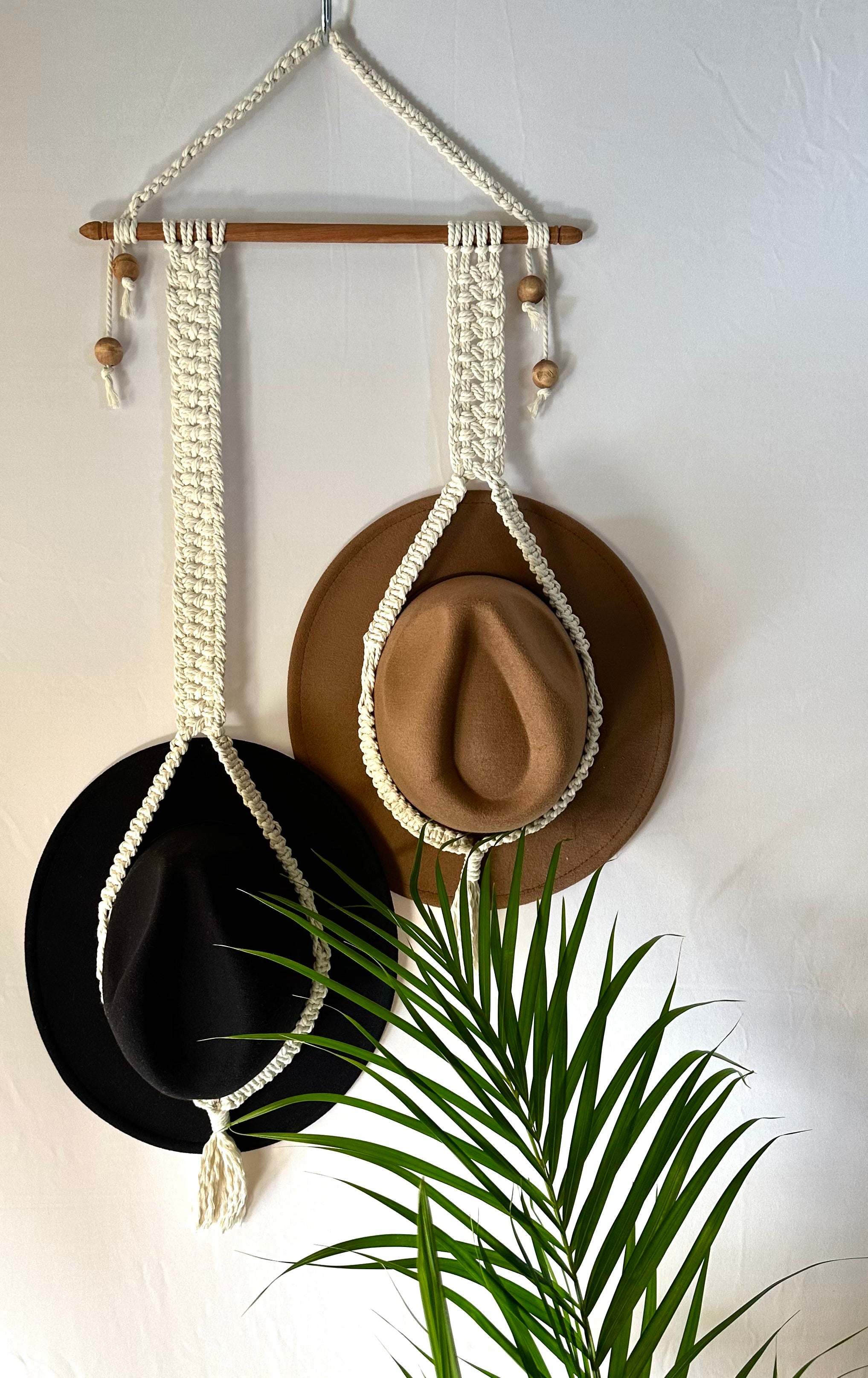 Caravan/Home 98cm White Macrame Hat Holder