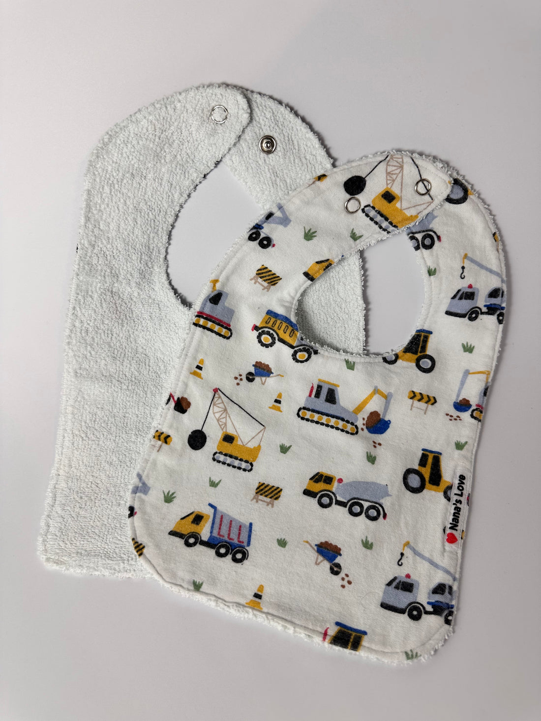 Feeding Bib - Busy Worksite